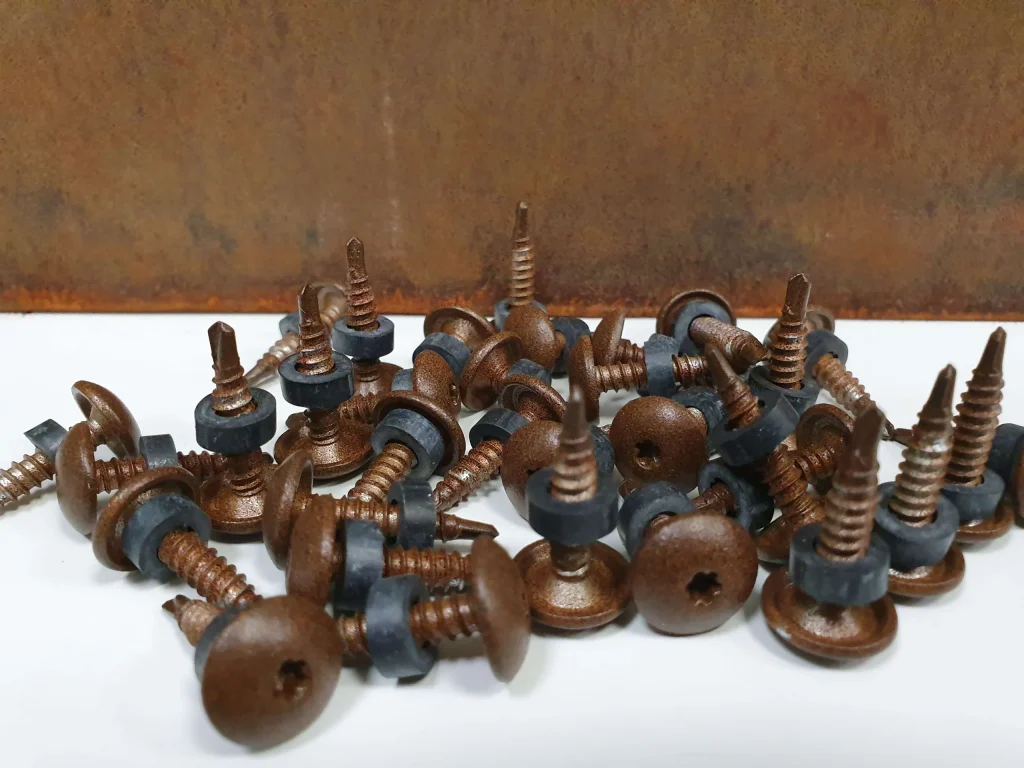 Corten spalvos savisriegiai